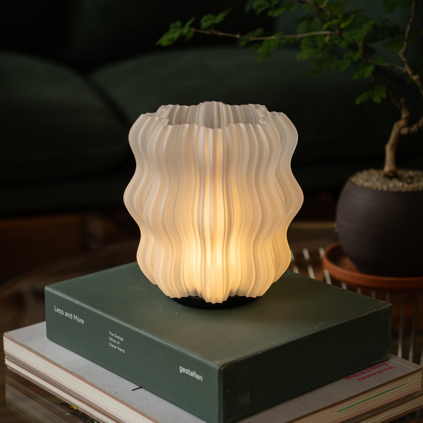 Cordless Mini Wavy Lamp - USB-C Rechargeable Table Lamp 80Hr